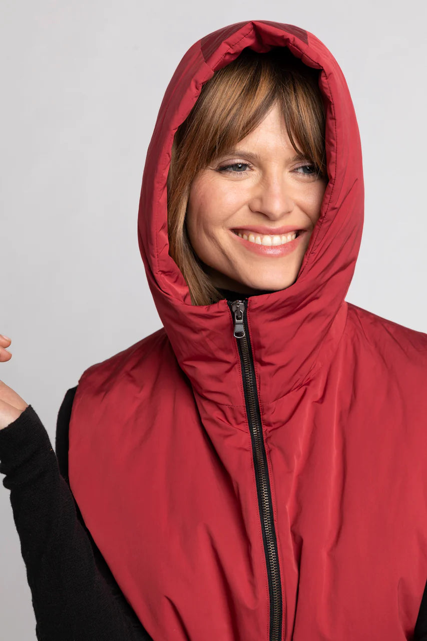CAILLE hood-Padded accessory hood in red water-repellent fabric