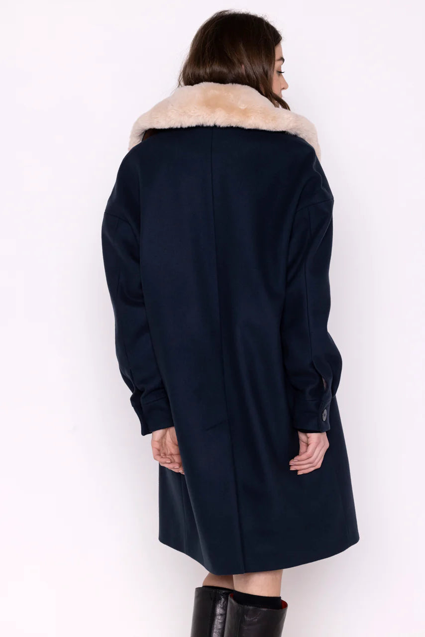 BUELLAS coat-Female straight coat in navy blue wool cloth