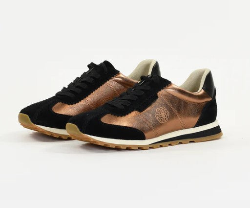 Two-tone leather trainers